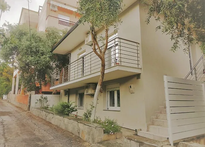 Spitaki Apartments Potos